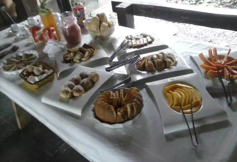 ホテル Pousada Porto Escondido