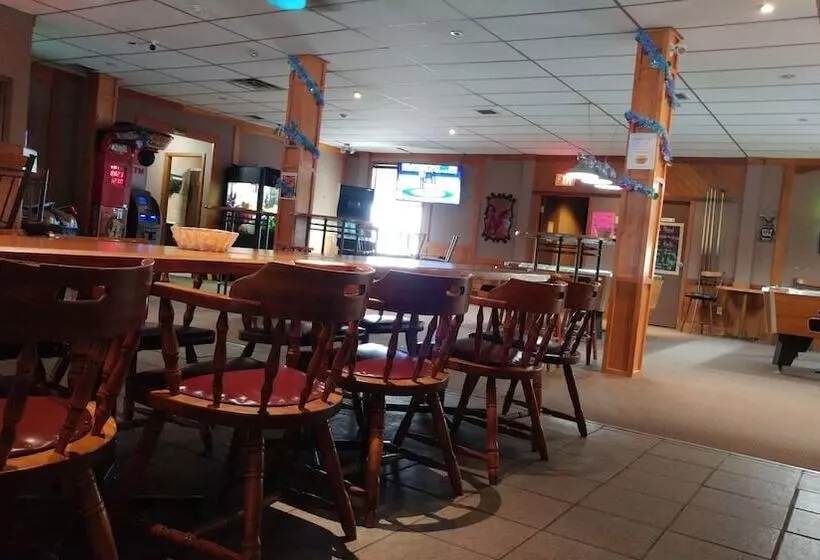 Hotelli Vulcan Country Inn