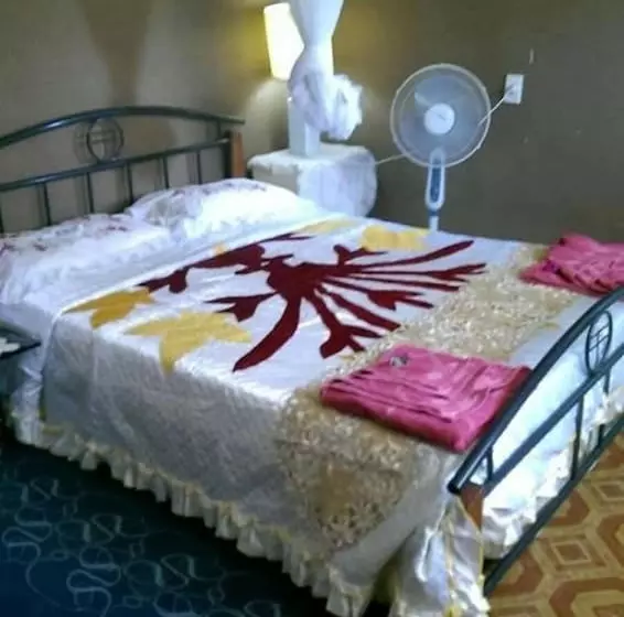 پانسیون Lady Maria S Place