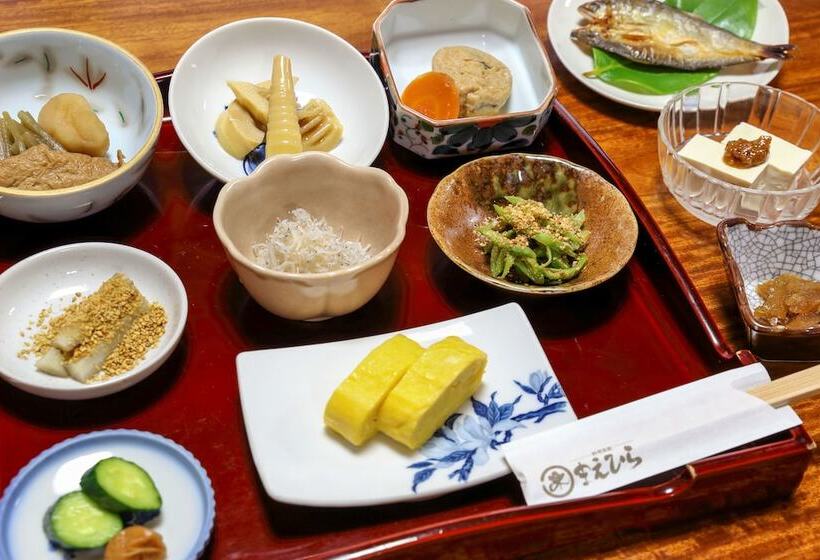 פנסיון Maehira