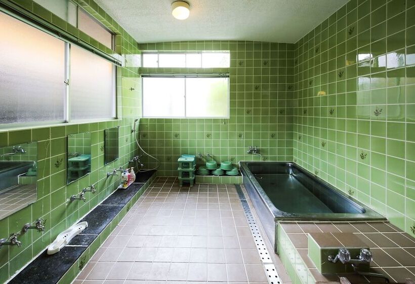 פנסיון Maehira