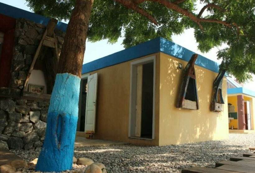 פנסיון Tom S Garden