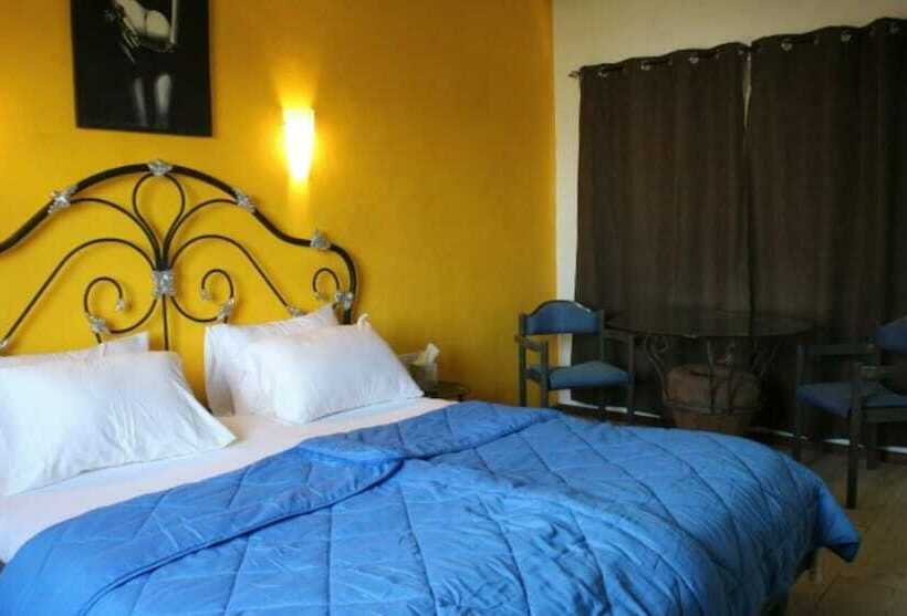 פנסיון Tom S Garden