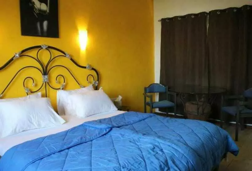 Majatalo Tom S Garden