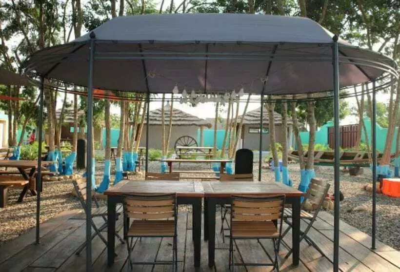 Majatalo Tom S Garden