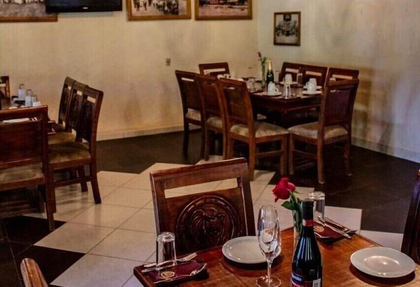 リゾートホテル La Cabaña Del León