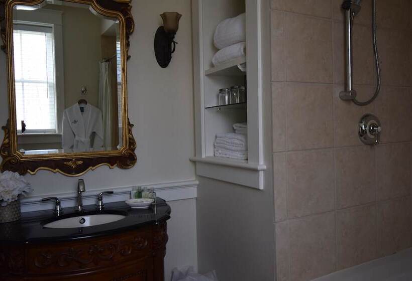 مبيت وإفطار Cedar Spring Inn & Spa