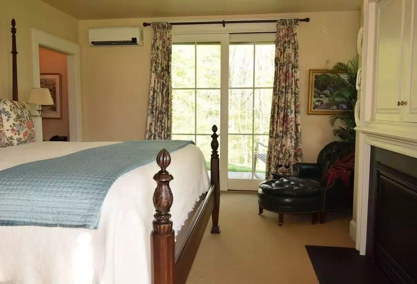 Aamiaismajoitus (B&B) Cedar Spring Inn & Spa