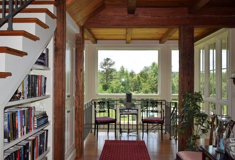 Aamiaismajoitus (B&B) Cedar Spring Inn & Spa