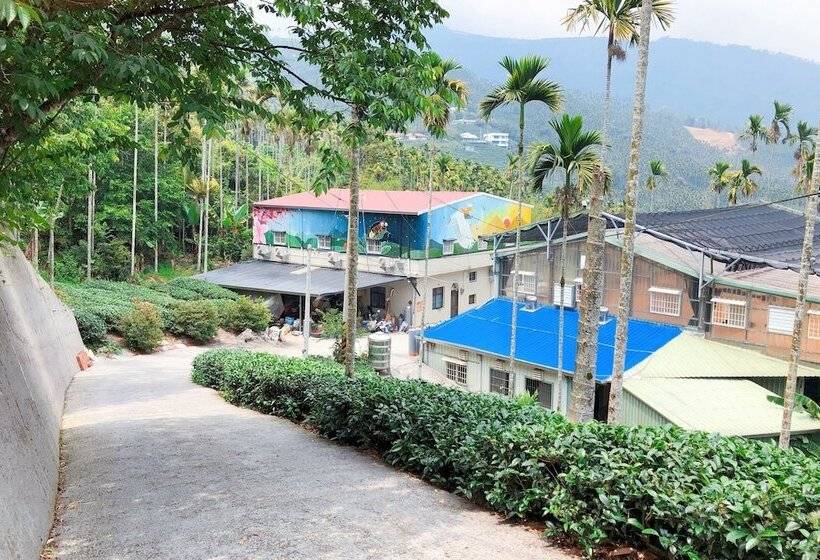 تختخواب و صبحانه Look Tea House