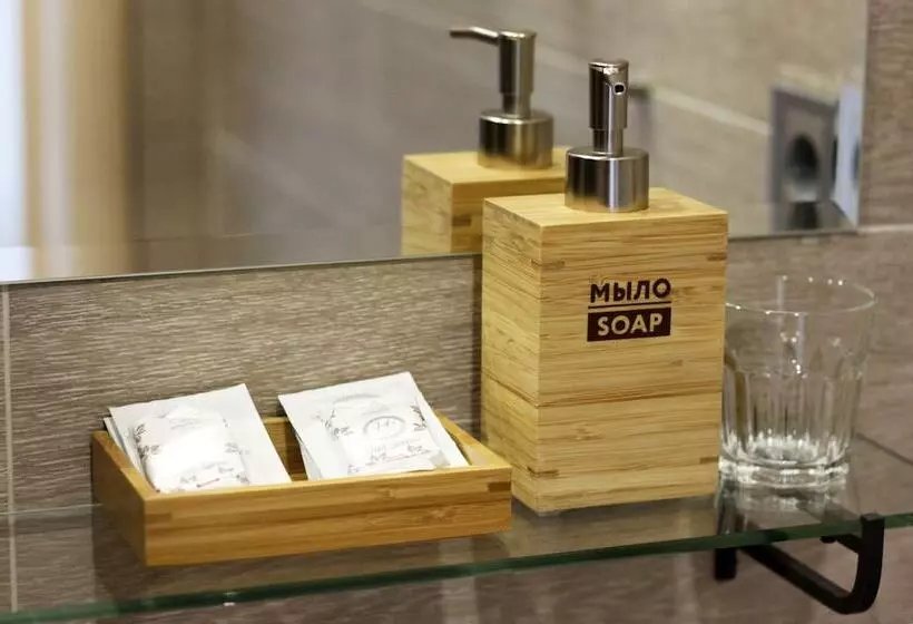 تختخواب و صبحانه Royal Hall