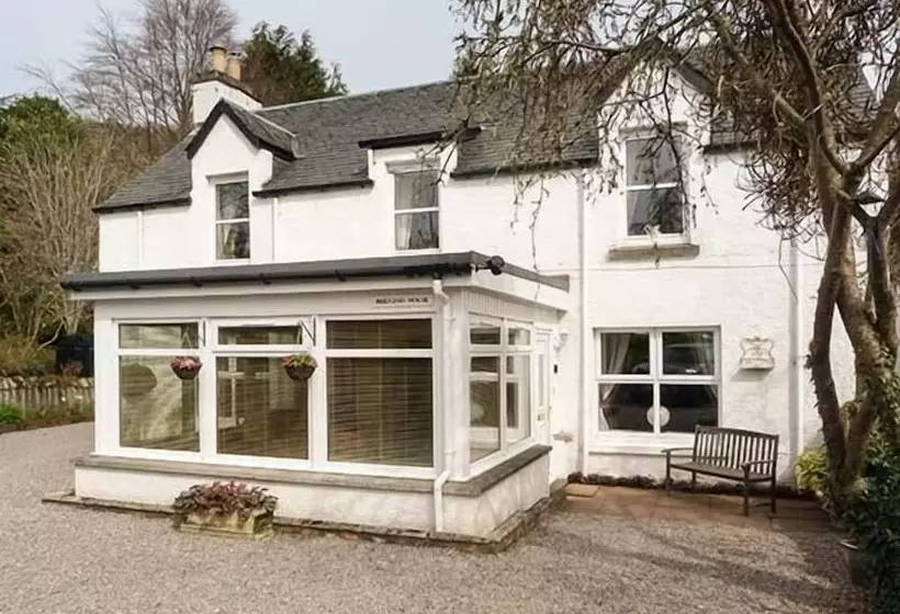 Bridgend House B & B