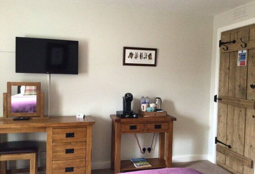 Bridgend House B & B