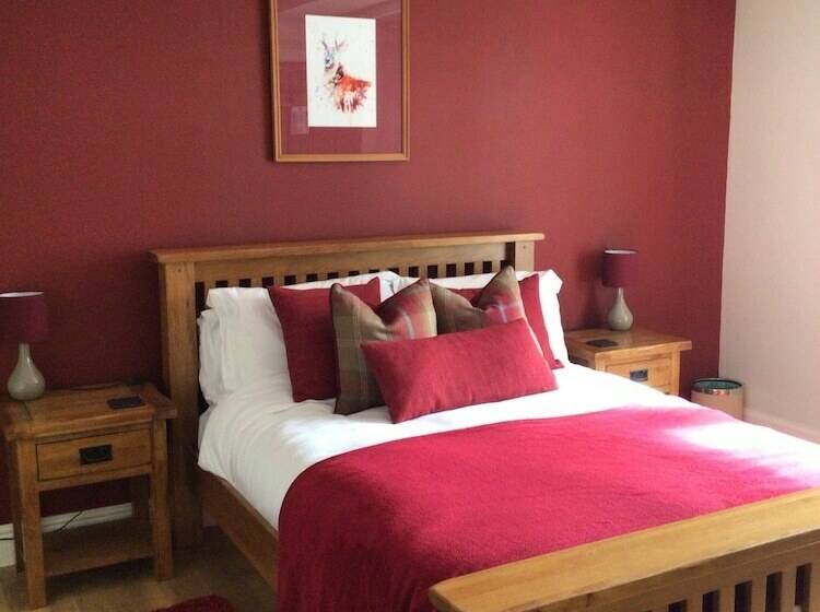 Bridgend House B & B