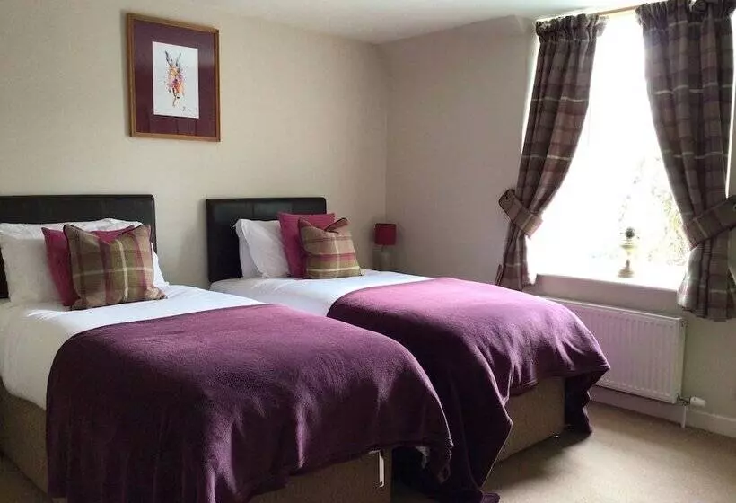 Bridgend House B & B