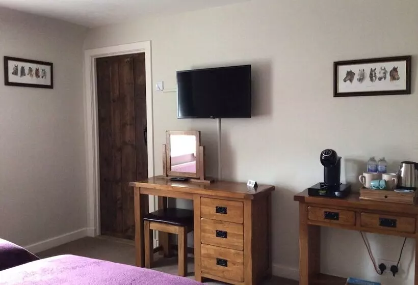 Bridgend House B & B