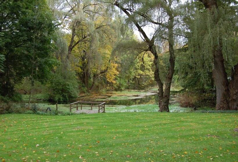 Genesee Country Inn B&b