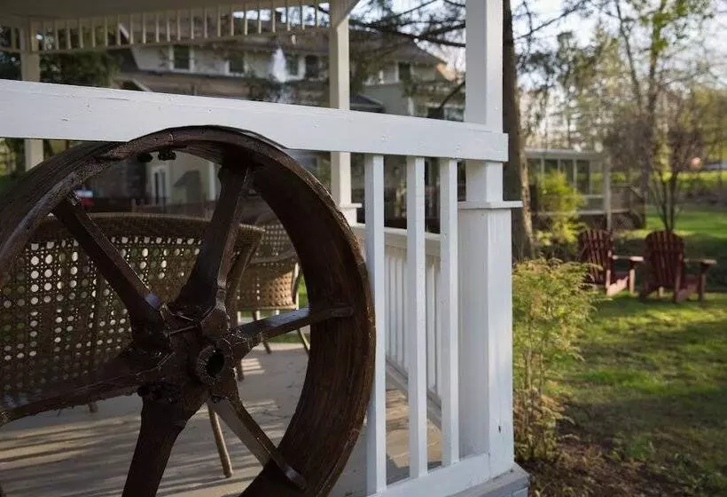 Genesee Country Inn B&b