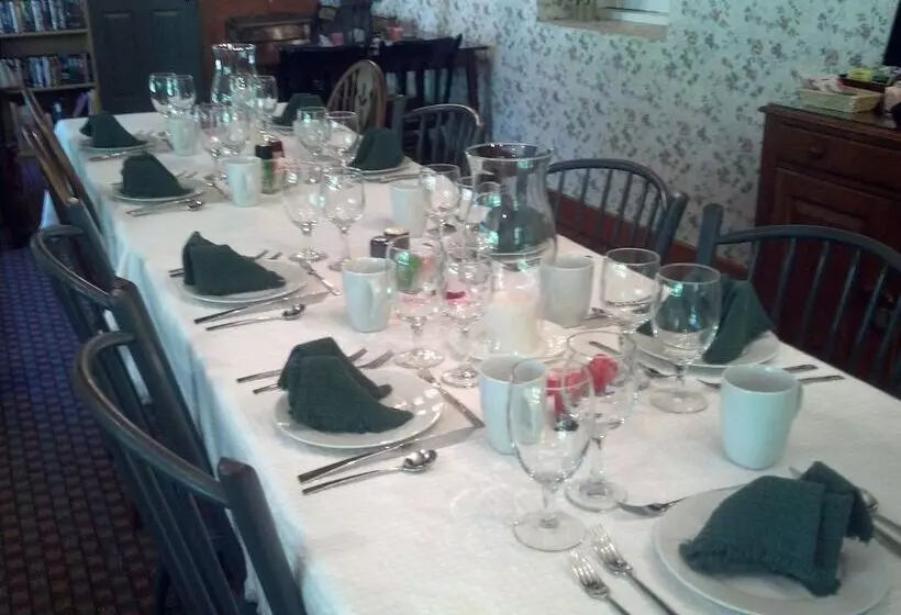 Genesee Country Inn B&b