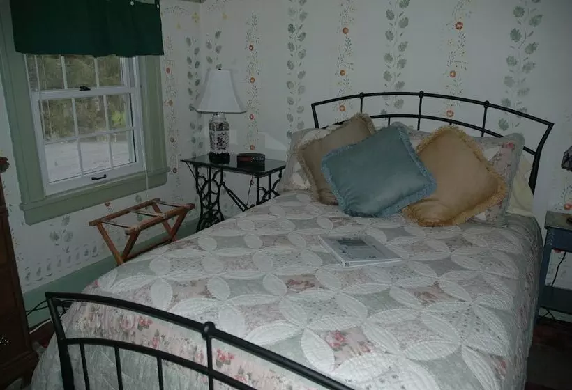 Genesee Country Inn B&b