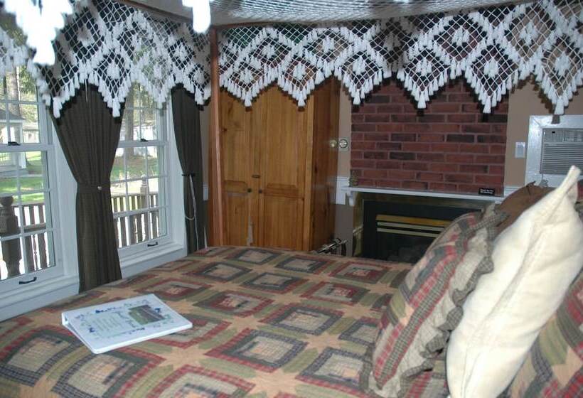 Genesee Country Inn B&b