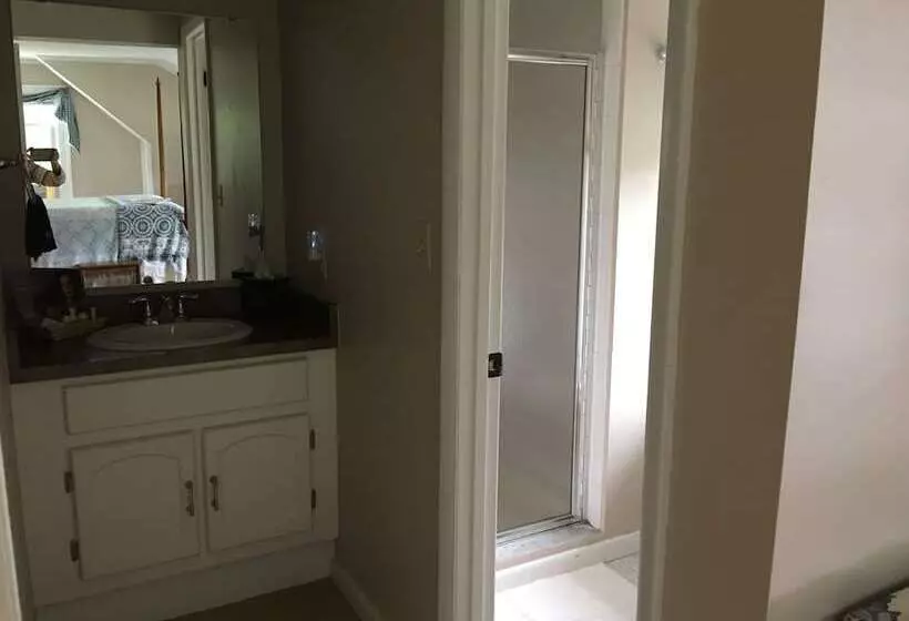 Genesee Country Inn B&b