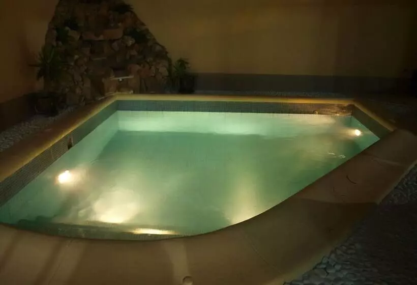 Hostal Isis