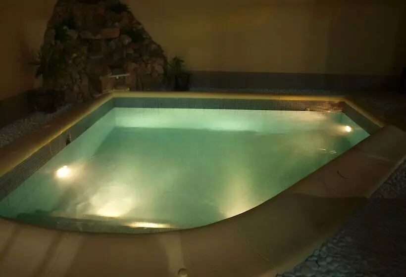 Hostal Isis