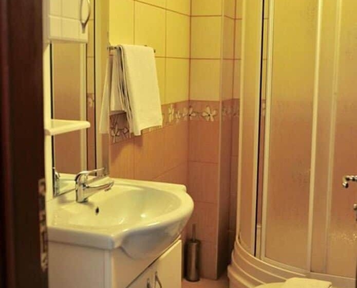 בית מלון כפרי Adasu Pansiyon