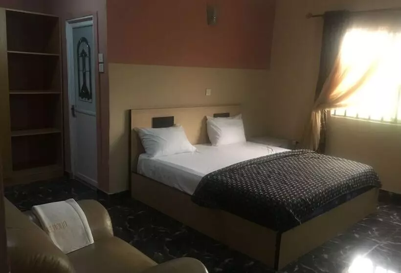 هتل Bucker S Palace