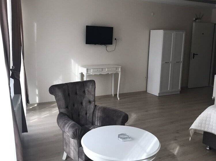 בית מלון כפרי Myhouse Gold