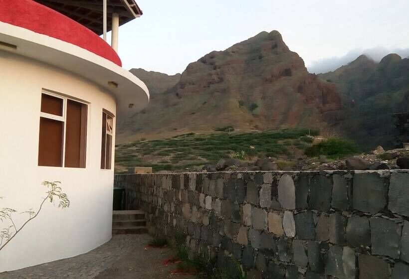 هتل Questel Bronq