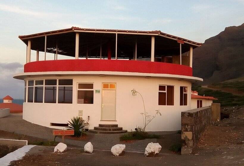 هتل Questel Bronq