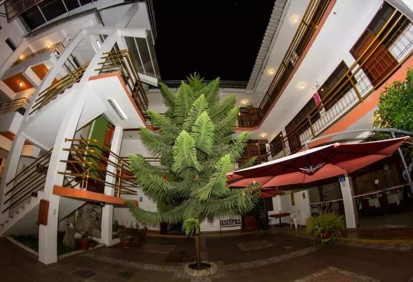 هتل Sol De Belén Cajamarca