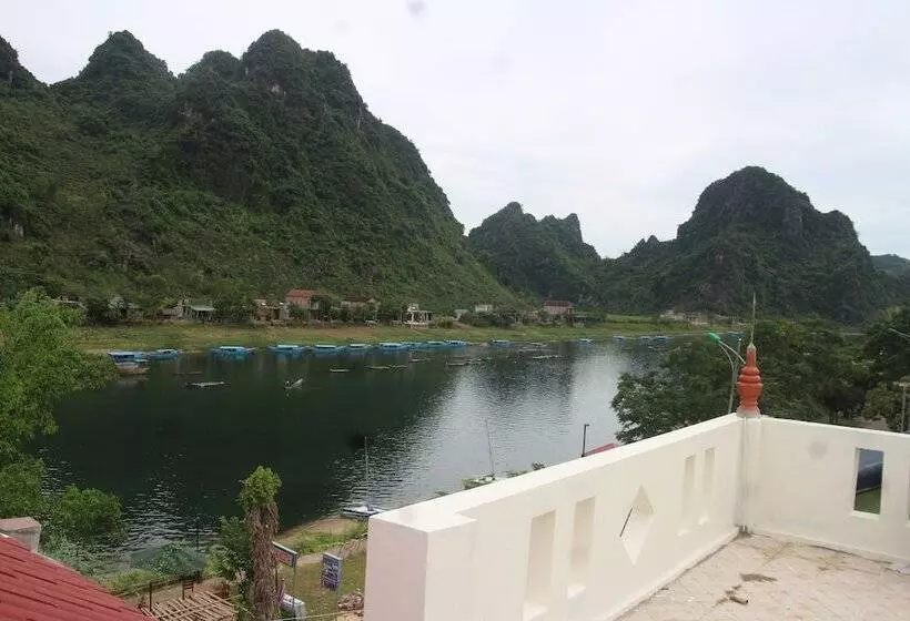 هتل Son Doong Riverside Homestay