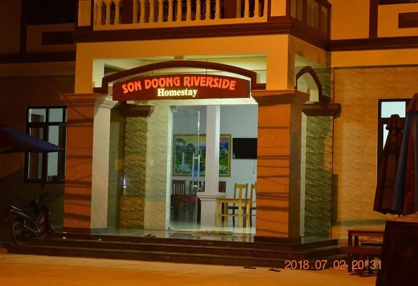 هتل Son Doong Riverside Homestay