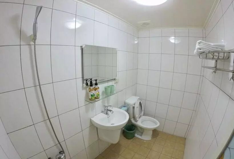 پانسیون Danke Hostel