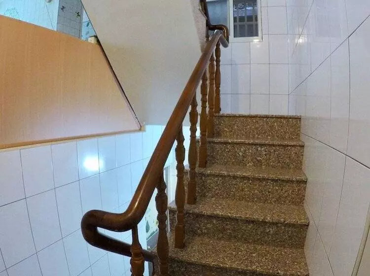 پانسیون Danke Hostel