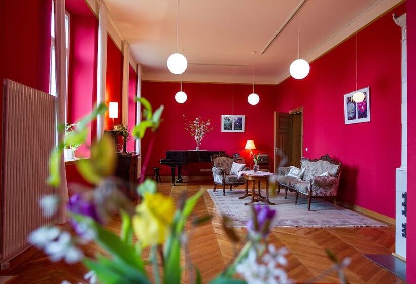 ペンション Gutshaus Gottin