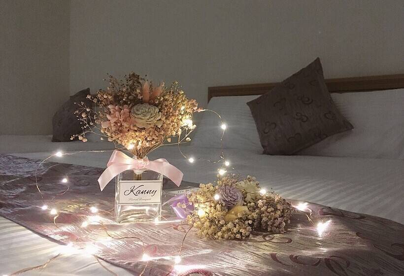 پانسیون White House