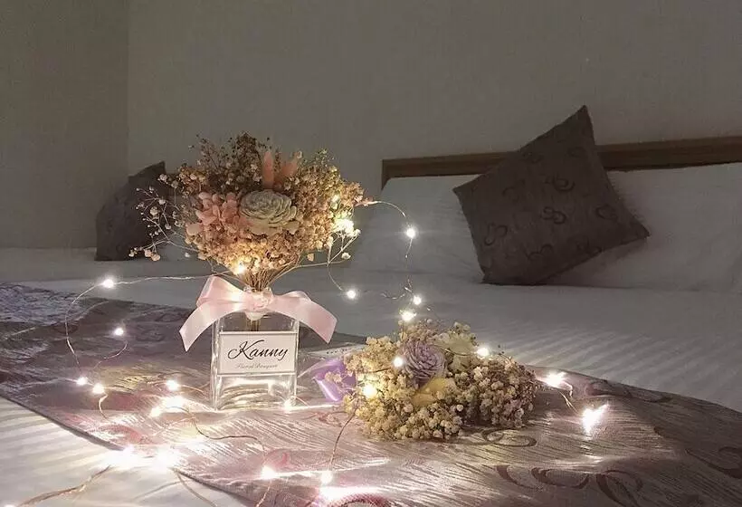 پانسیون White House