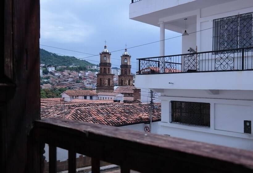 민박 San Gil Casa Colonial