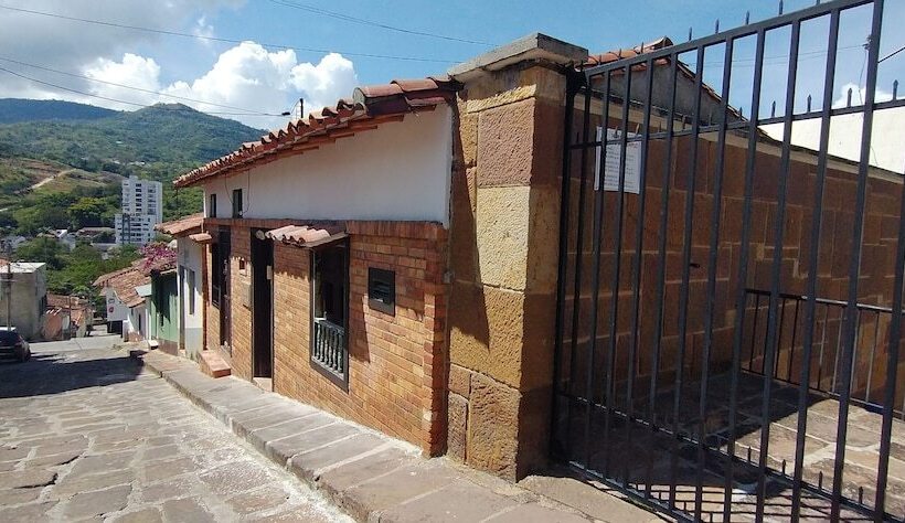 민박 San Gil Casa Colonial