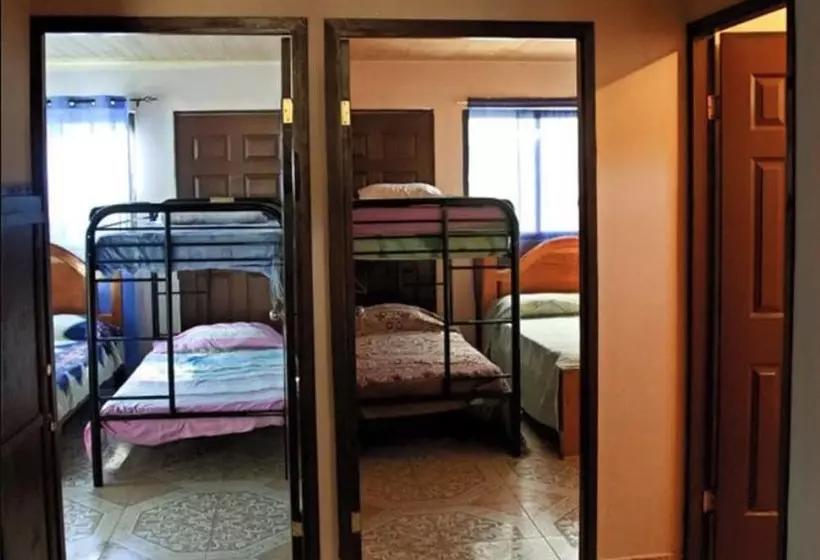 Hostal Casa Heart