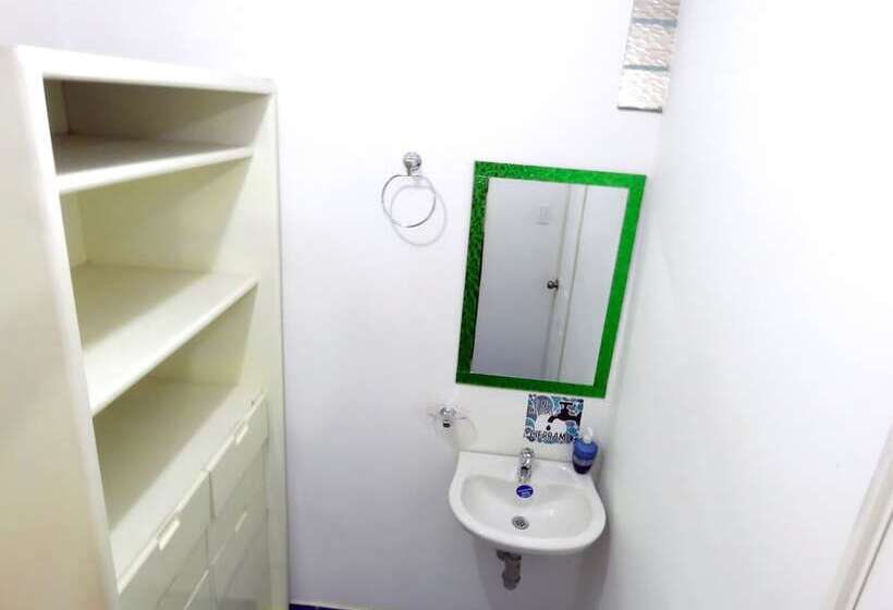 Hostal Pajara Pinta Hostel