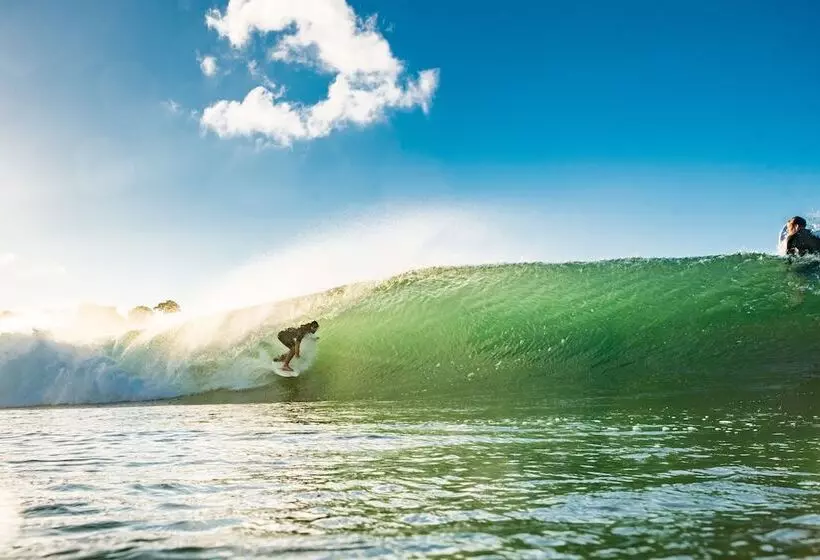 Hotelli 99 Surf Lodge