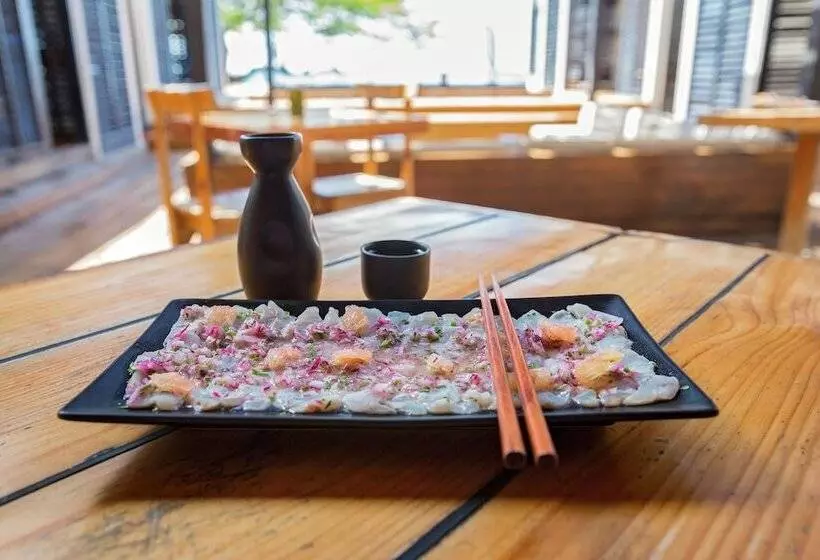 Hotelli 99 Surf Lodge