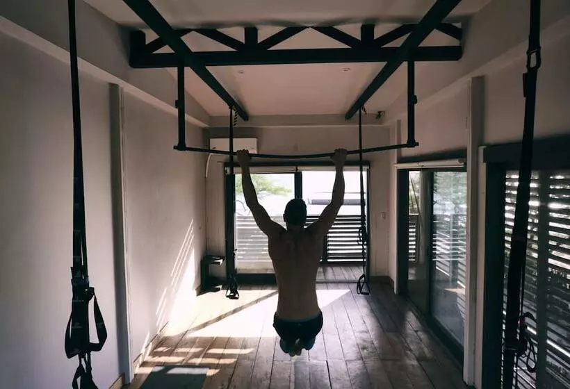 Hotelli 99 Surf Lodge