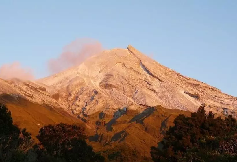 Hotelli Dawson Falls Mountain Lodge