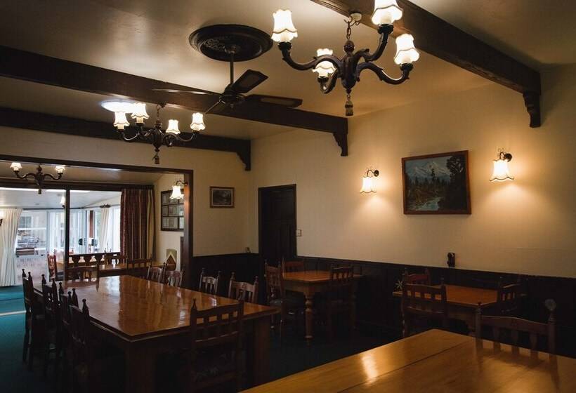 호텔 Dawson Falls Mountain Lodge